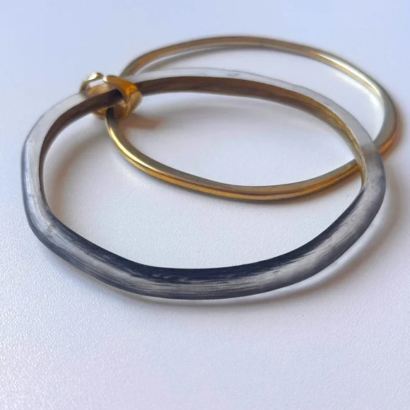 ALEXIS BITTAR GOLD LUCITE AND LIQUID METAL DOUBLE BANGLE SET - Picture 1 of 8